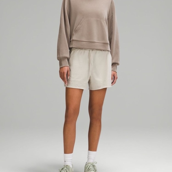 Lululemon Athletica Cinchable Waist High-Rise Woven Short 3.5" - Picture 2 of 13